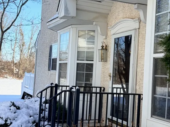25 Wellington Rd, Newtown, PA 18940