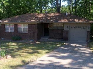 22 W Windsor Dr, Little Rock, AR 72209