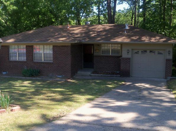 22 W Windsor Dr
