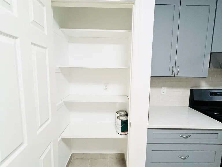 76 Front St #2 — Photo 3