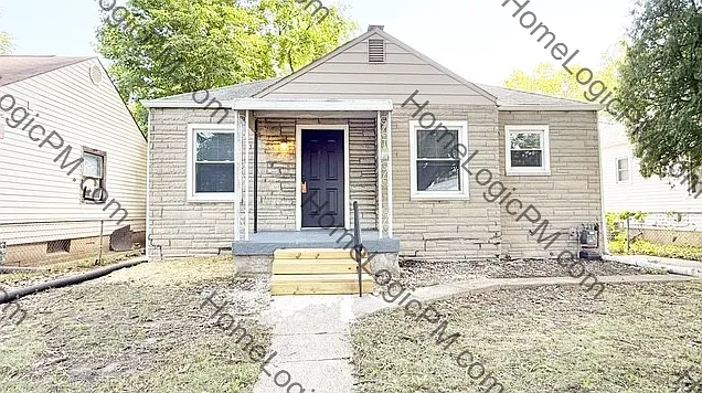 2017 N Euclid Ave