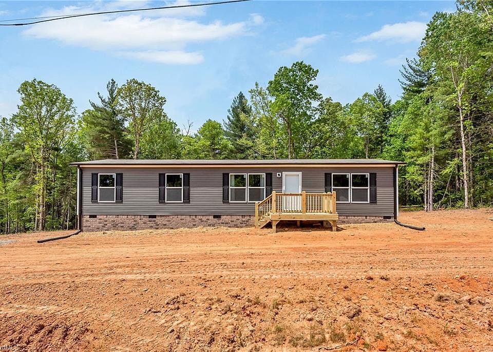 1st image of 555 Breeze Hill Rd