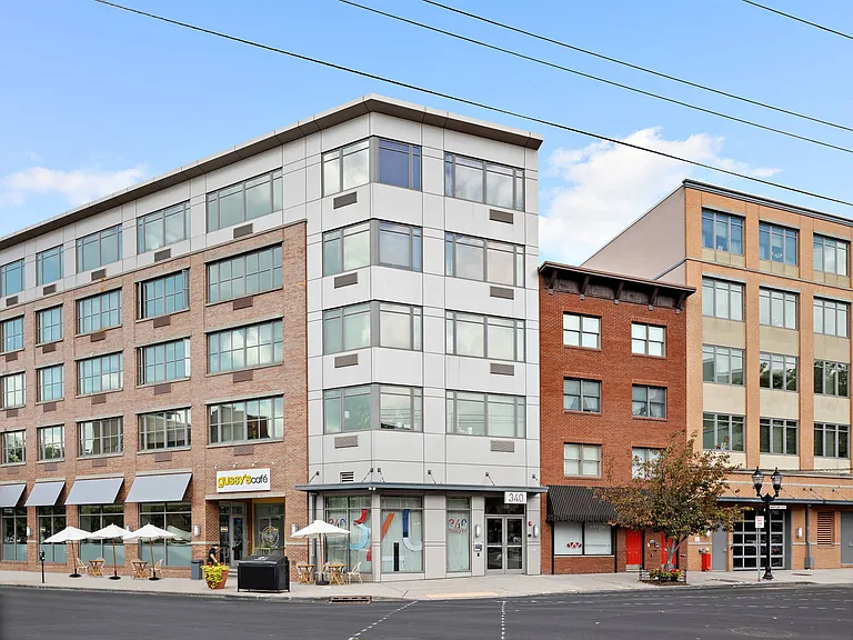 340 Third — Photo 2