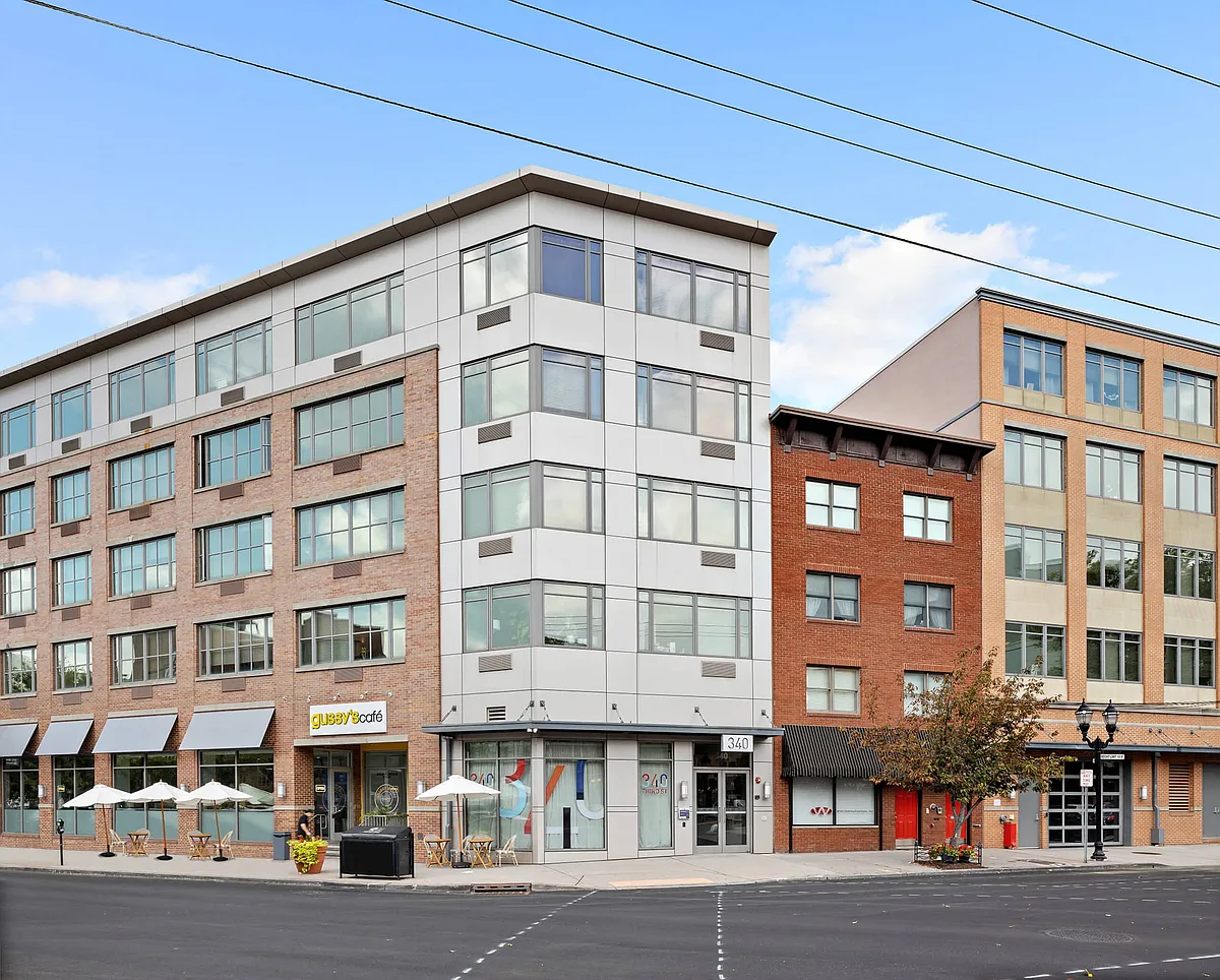 Building Photo - 340 Third