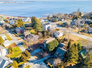 33 Middlefield St, Groton, CT 06340