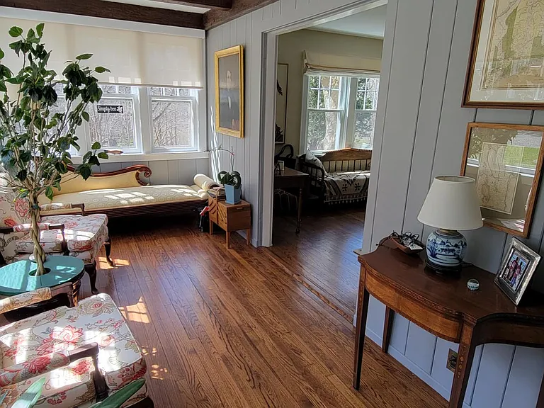 81 W Mountain Rd — Photo 3