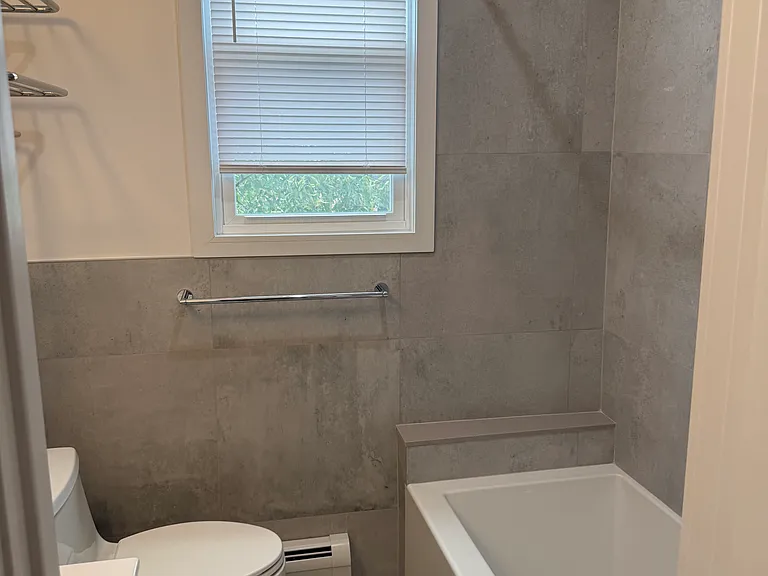 171 Bergen Ave #2 — Photo 8