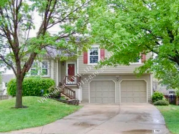 15241 W 147th St, Olathe, KS 66062