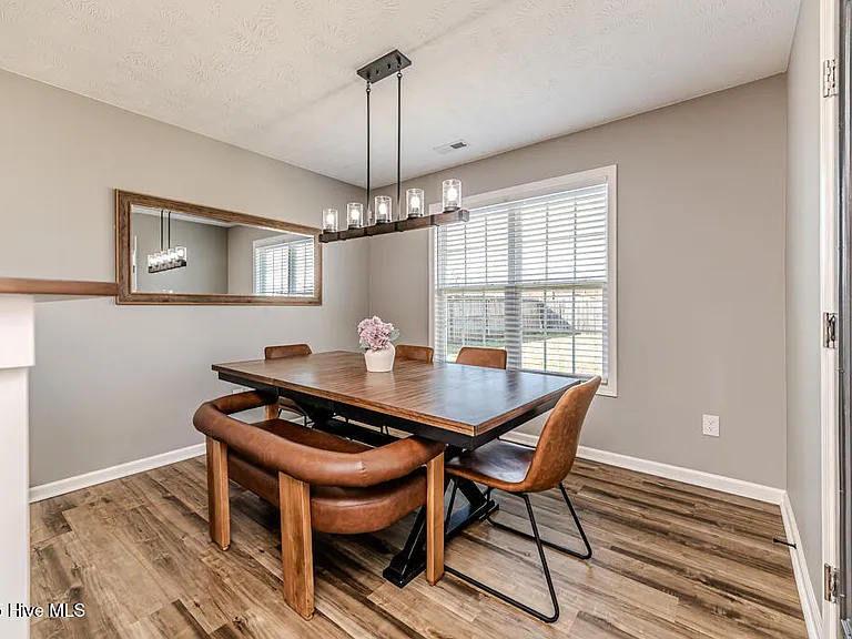 224 Roanoke Dr — Photo 22