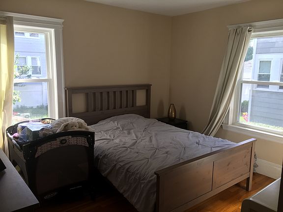 Queen bedroom