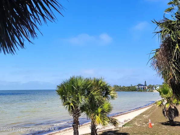 3446 Bayview Ave, Weeki Wachee, FL 34607