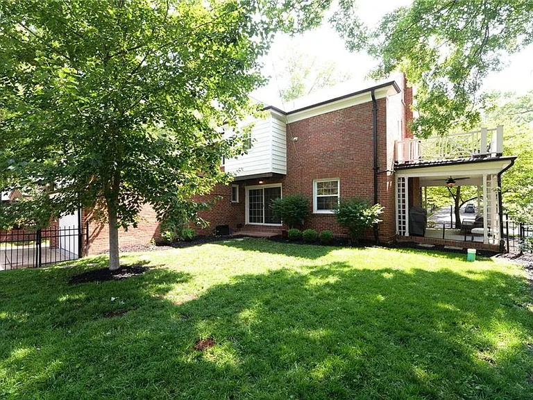 937 S Bemiston Ave — Photo 47