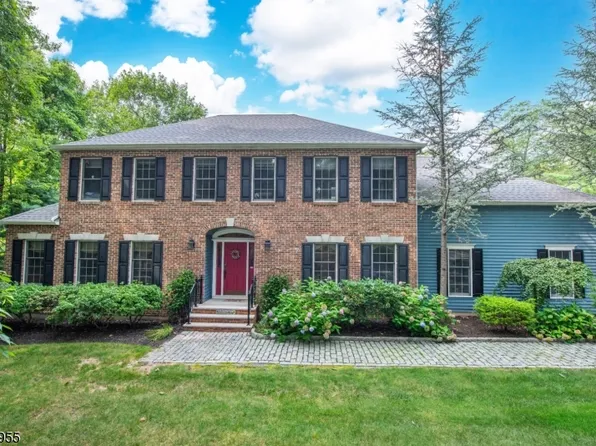 5 October Hill Rd, Jefferson Twp., NJ 07438
