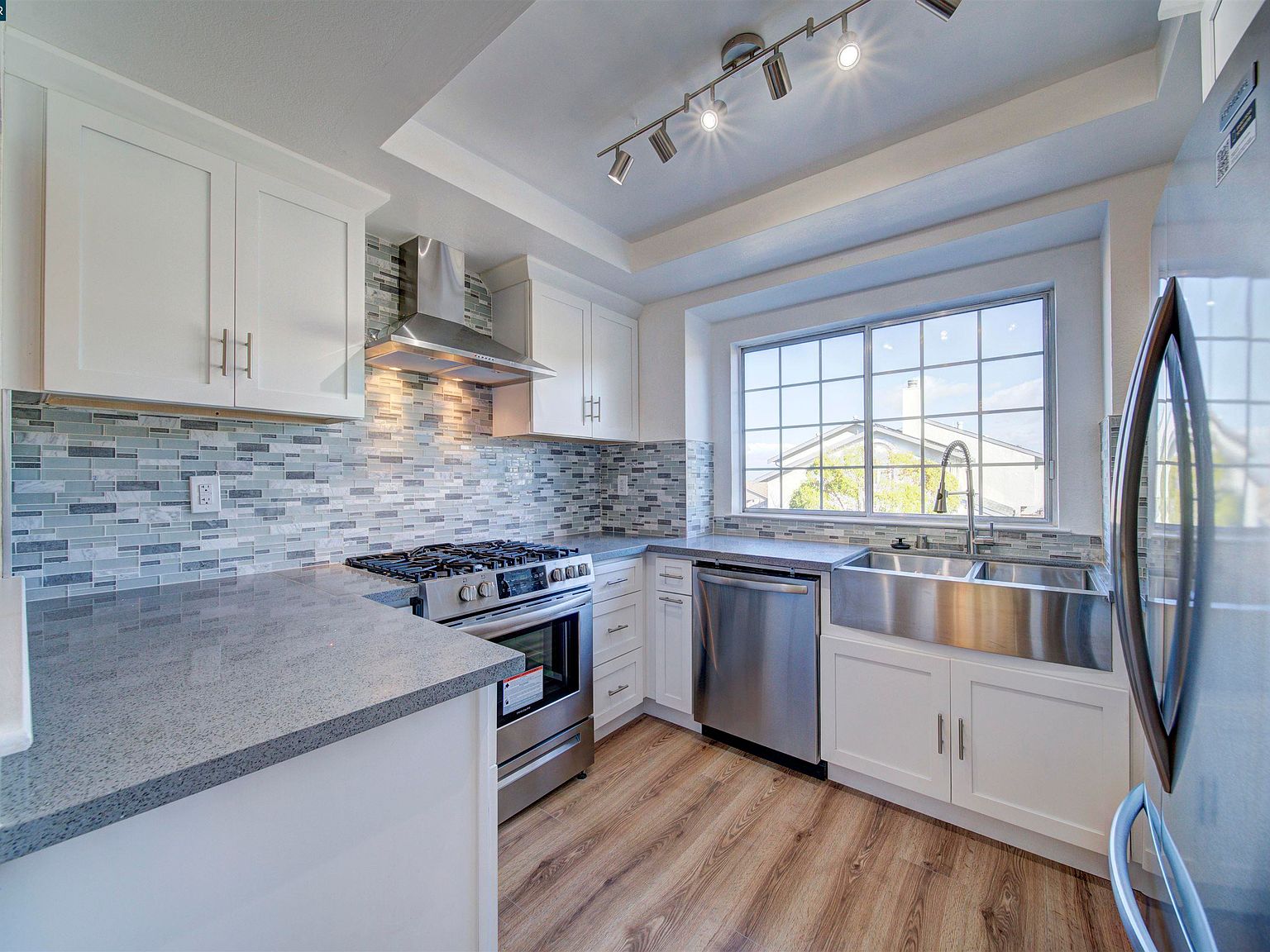 322 Bayview Cir, San Francisco, CA 94124 Zillow