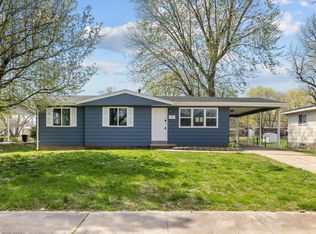 470 Lula Dr, Florissant, MO 63031