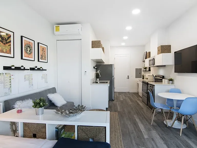 13919 South Normandie Ave Gardena — Photo 4