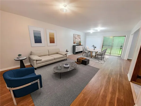 11 Wood Lane, Suffern, NY 10901