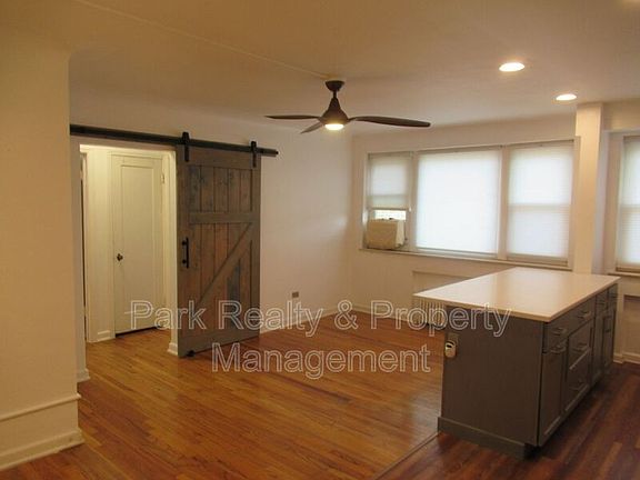 4th image of 505 N Logan St #505