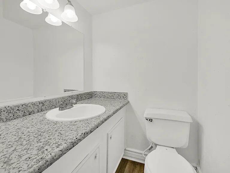 7245 Hillcroft St — Photo 13