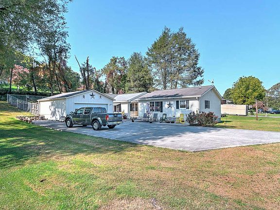 2nd image of 310 Parkway Blvd