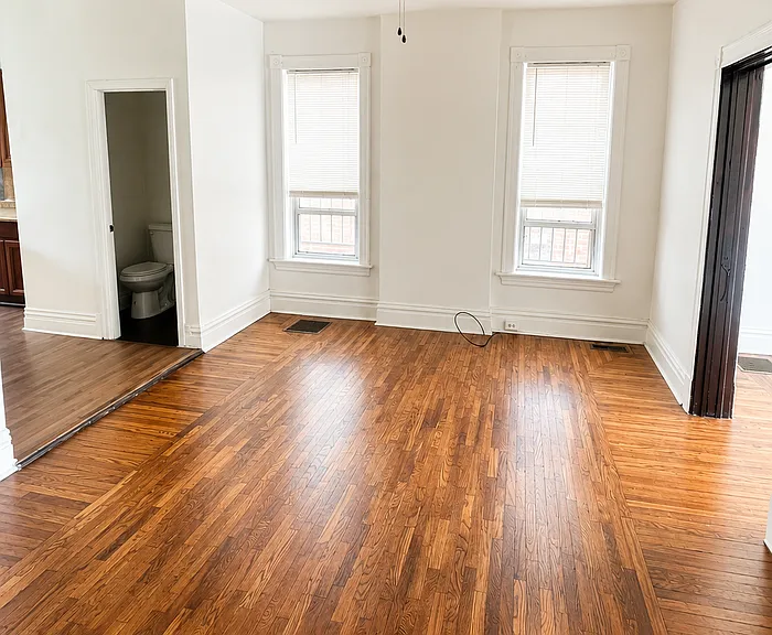 4451 Oakland Ave — Photo 6