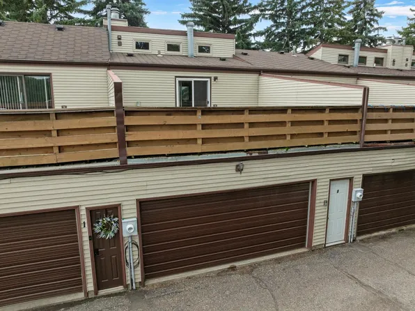 1808 Main St SW Unit 2, Minot, ND 58701