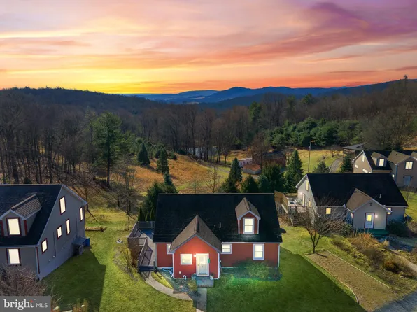 1350 Evergreen Way, Orrtanna, PA 17353