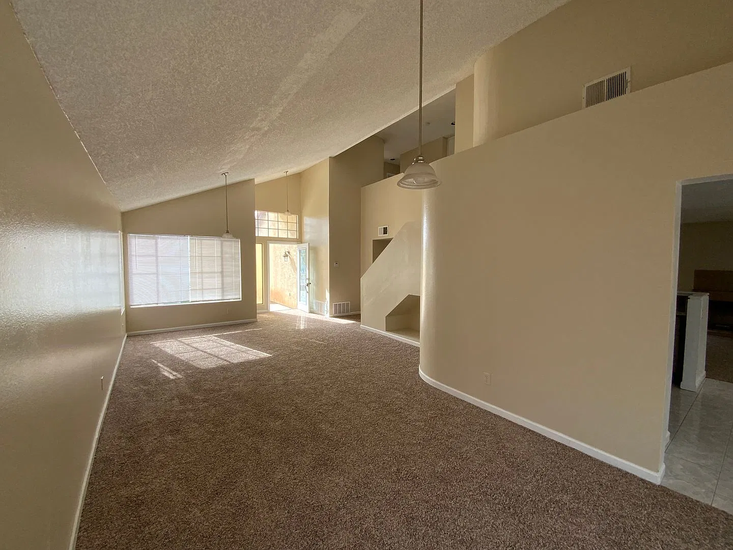 Spacious Cul-de-Sac Home with 4bd/3ba RV Parking! — Photo 4
