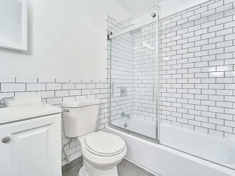 150 Manhattan Ave #5C — Photo 5