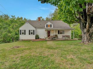 5451 Stearnes Ave, Roanoke, VA 24018