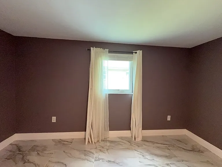 2055 Hyatt Dr — Photo 16