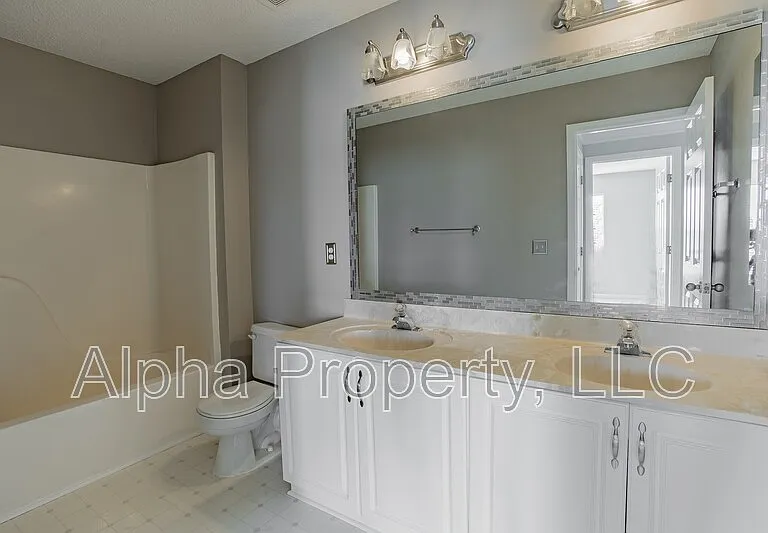 120 Windsong Dr — Photo 22