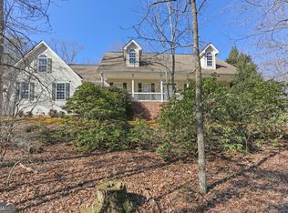 221 Crest Winds Dr, Clarkesville, GA 30523