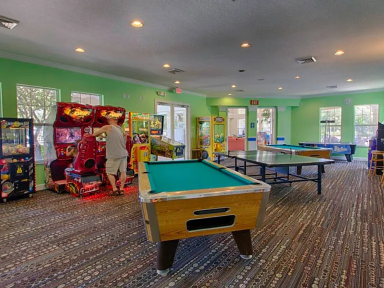 Silver Palm Dr — Photo 33