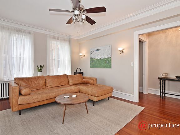 Living room/foyer