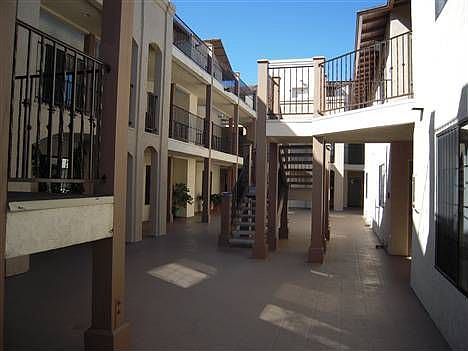 3rd image of 2828 Famosa Blvd Unit 206