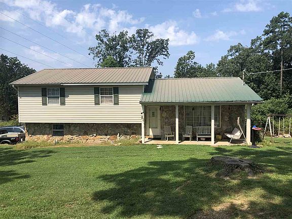 2nd image of 3854 Rolling Brook Pl NE