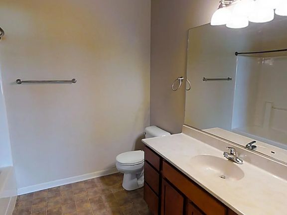 5th image of 4503 Twain Cir #304-1