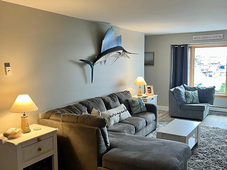1382 Ocean Ave #B10 — Photo 9
