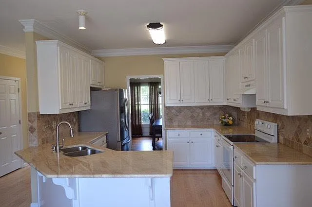 155 Ruby Forest Pkwy — Photo 16