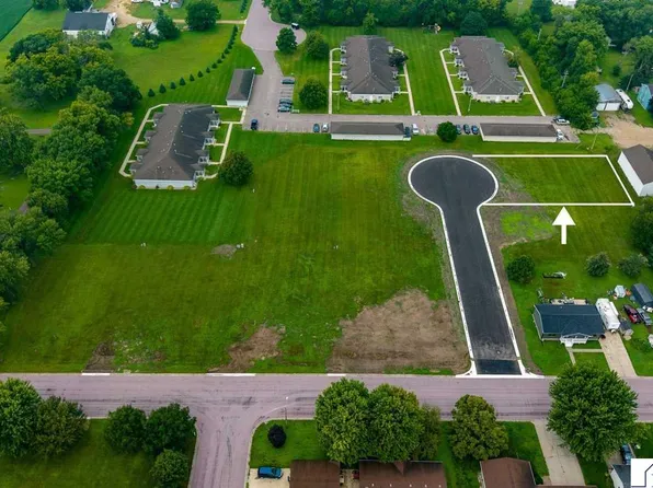 501 2nd St SE, Madelia, MN 56062