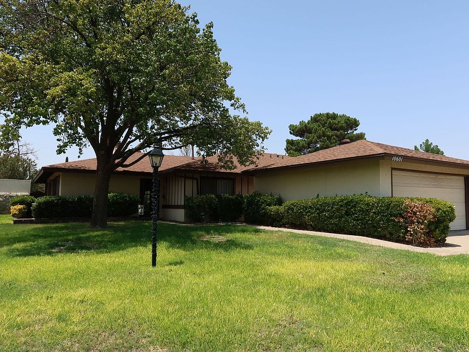 1st image of 10601 Park View Cir