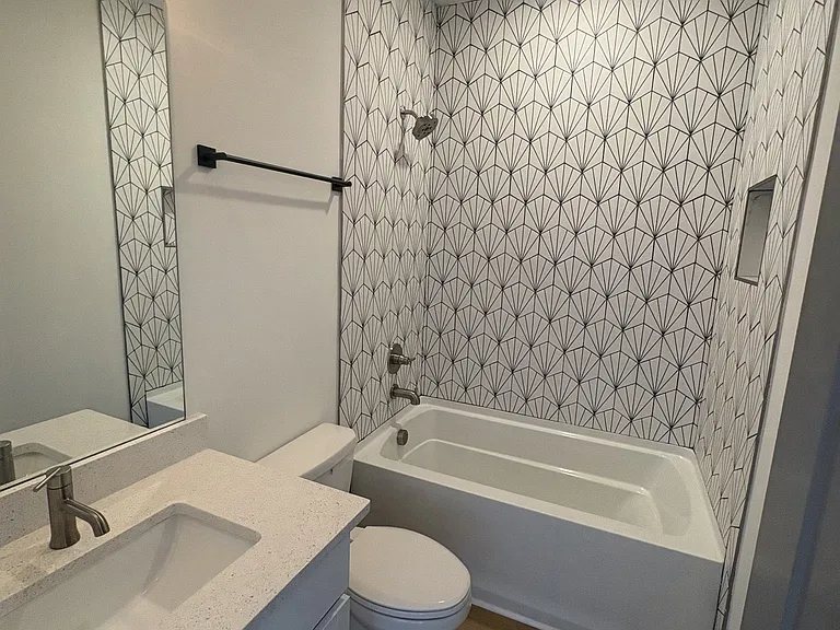 620 Wallace Ct — Photo 24