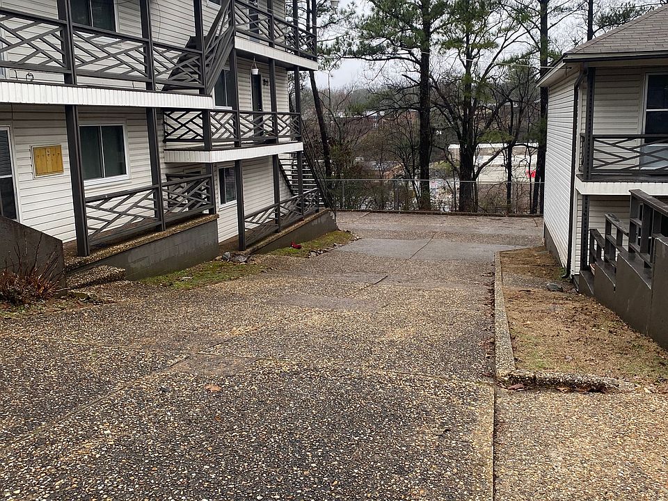 1st image of 4805 Hickory Ave APT 4