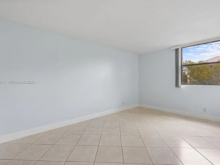 2771 Riverside Dr #316-A — Photo 11