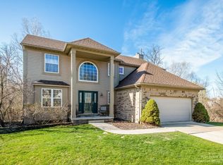 5947 Cedar Ridge Dr, Ann Arbor, MI 48103