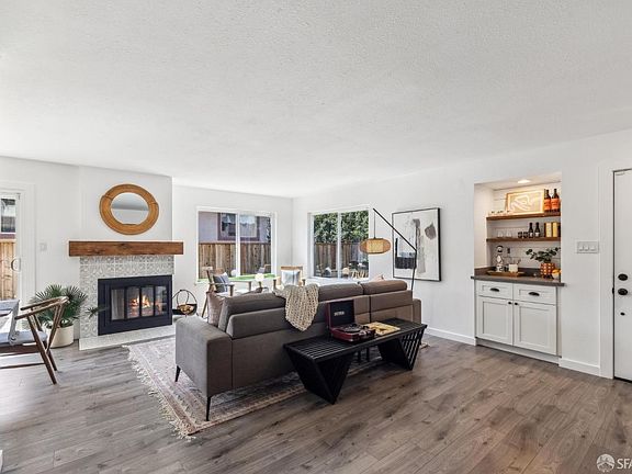 3rd image of 19 Vista View Ct