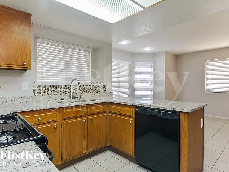 7034 Rusty Nail Way — Photo 8