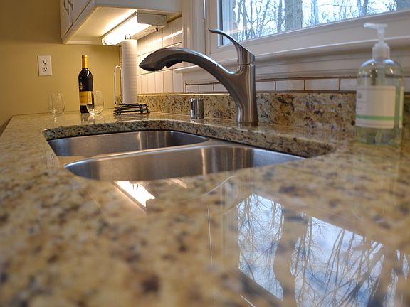Rich Granite Countertops