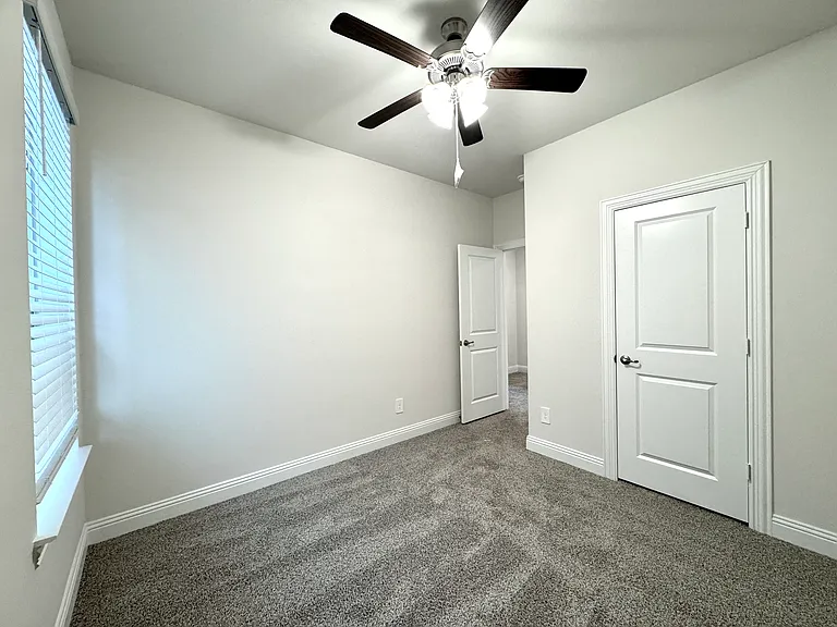 4546 Community Ct — Photo 23